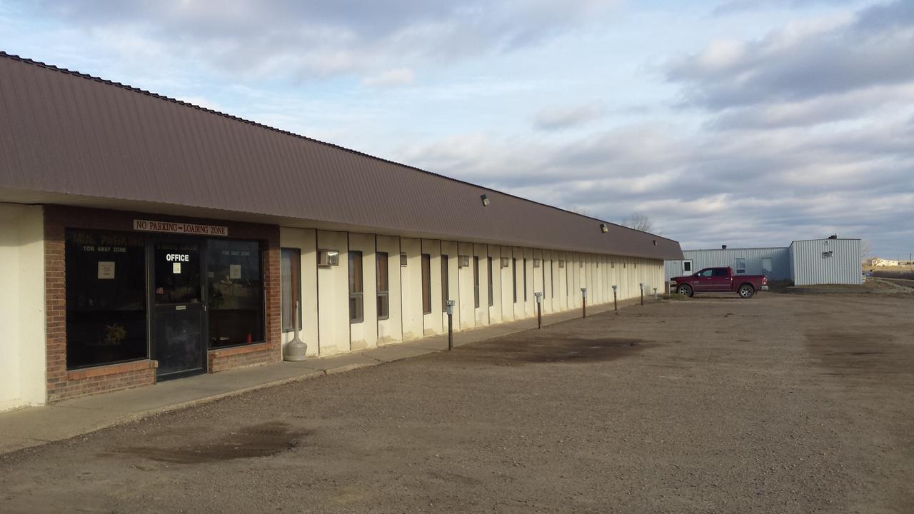 Maple Creek Motor Inn Exterior foto